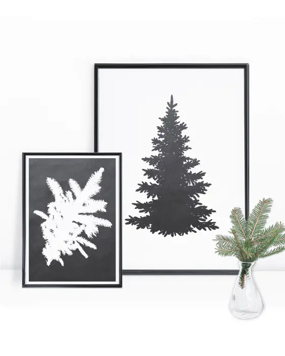 Kerst poster met dennentak en kerstboom - zwart wit