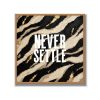Statement Art – Never Settle – Velours in houten lijst Statement Art – Never Settle – Velours in houten lijst - Printcandy
